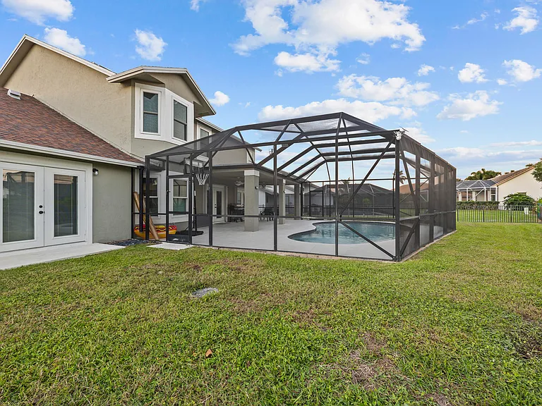 2400 Seaford Dr — Photo 40
