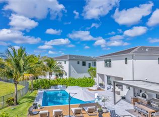 17497 Sparkling River Rd, Boca Raton, FL 33496