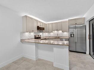 1520 15th Ln, Palm Beach Gardens, FL 33418