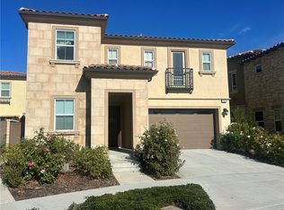 385 Pinnacle Dr, Lake Forest, CA 92630