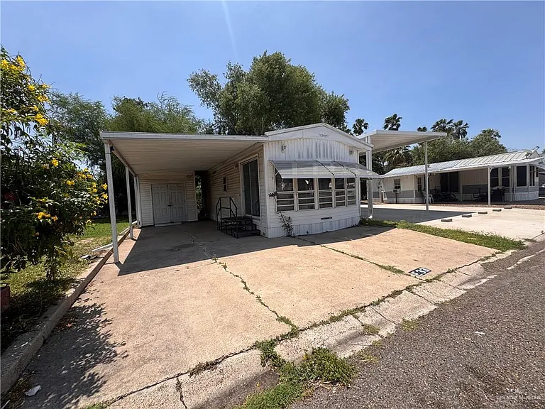 1510 E US Highway Business St #83 — Photo 16