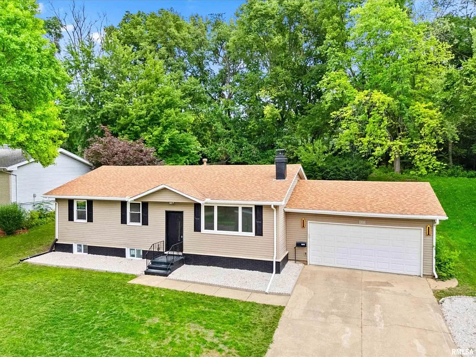 1208 Timber Ln