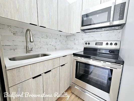 Rented by Bedford Brownstone Realty | media 4