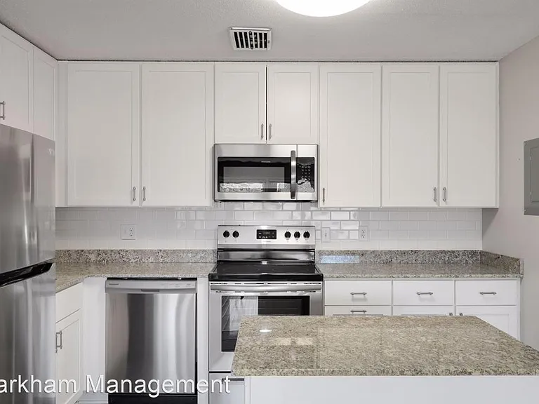 1349 Pennsylvania Ave — Photo 10