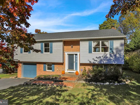 2009 Reservoir Rd, Reading, PA 19604