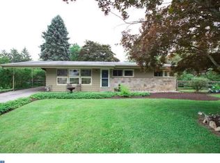 8 Queen Anne Ln, Malvern, PA 19355