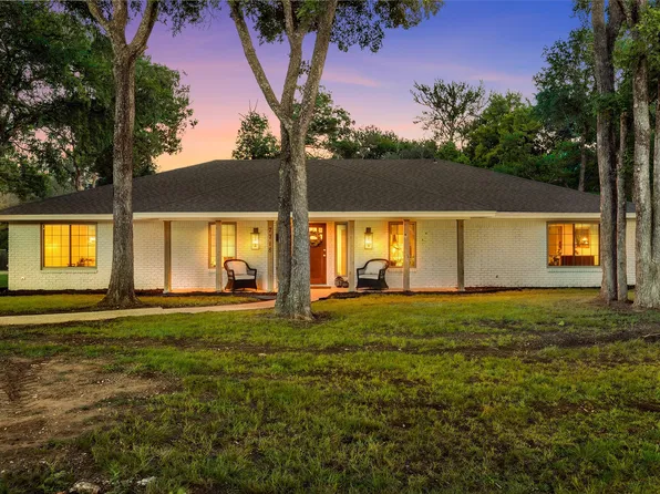 7718 N River Xing, China Spring, TX 76633