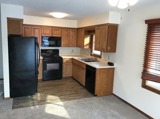 217 Jackson Ave N, Hopkins, MN 55343