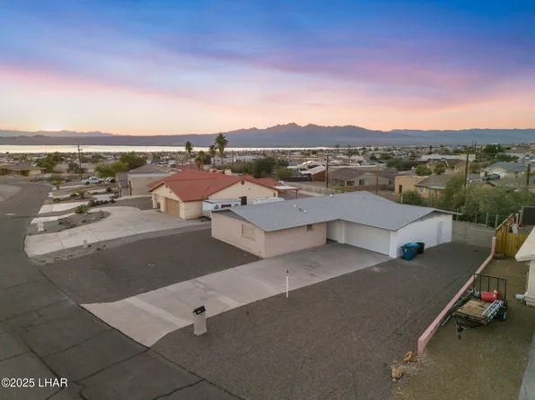 2735 Poseidon Dr, Lake Havasu City, AZ 86404