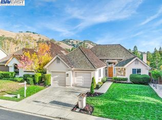 141 Golden Ridge Rd, Alamo, CA 94507