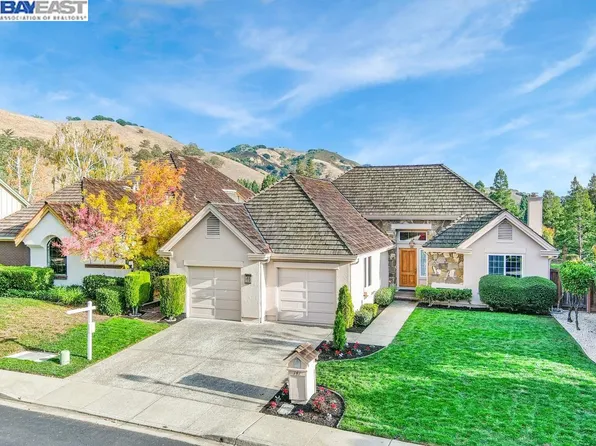 141 Golden Ridge Rd, Alamo, CA 94507