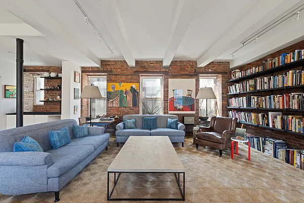 Sold by Compass | media 17