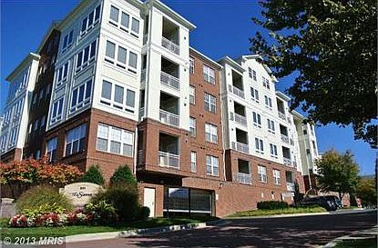 1st image of 801 S Greenbrier St APT 307