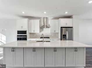 9600 Killenney Pl, Waldorf, MD 20601