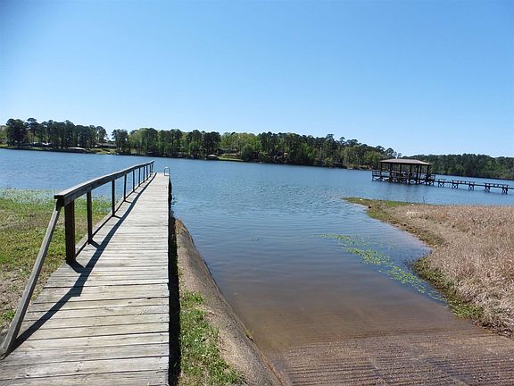 5th image of 333 Ensign Dr