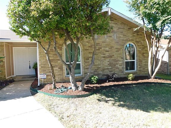 3rd image of 2003 Christie Ln