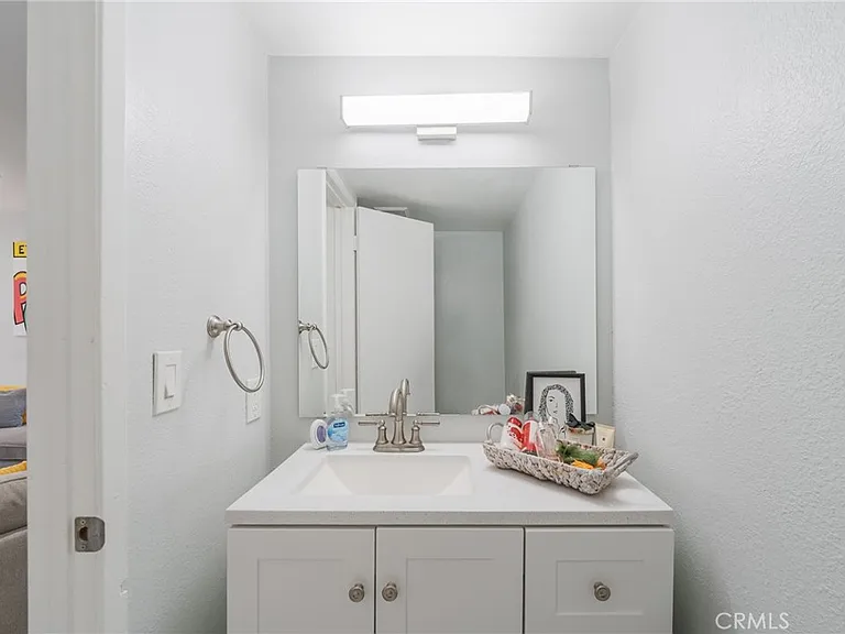 28033 Ridgebluff Ct — Photo 17