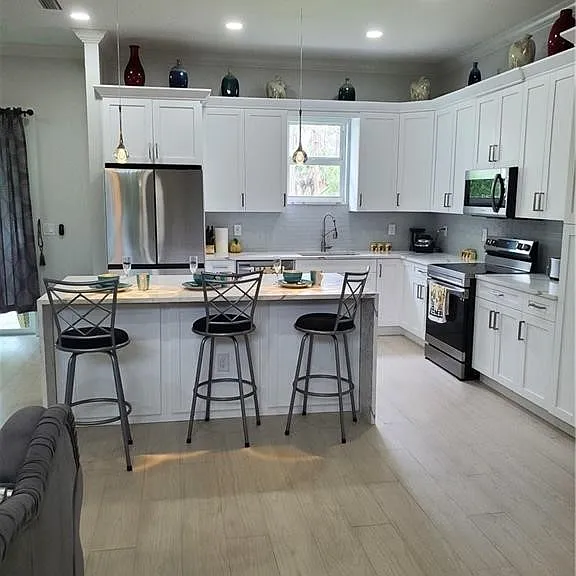 603 W 9th St — Photo 3