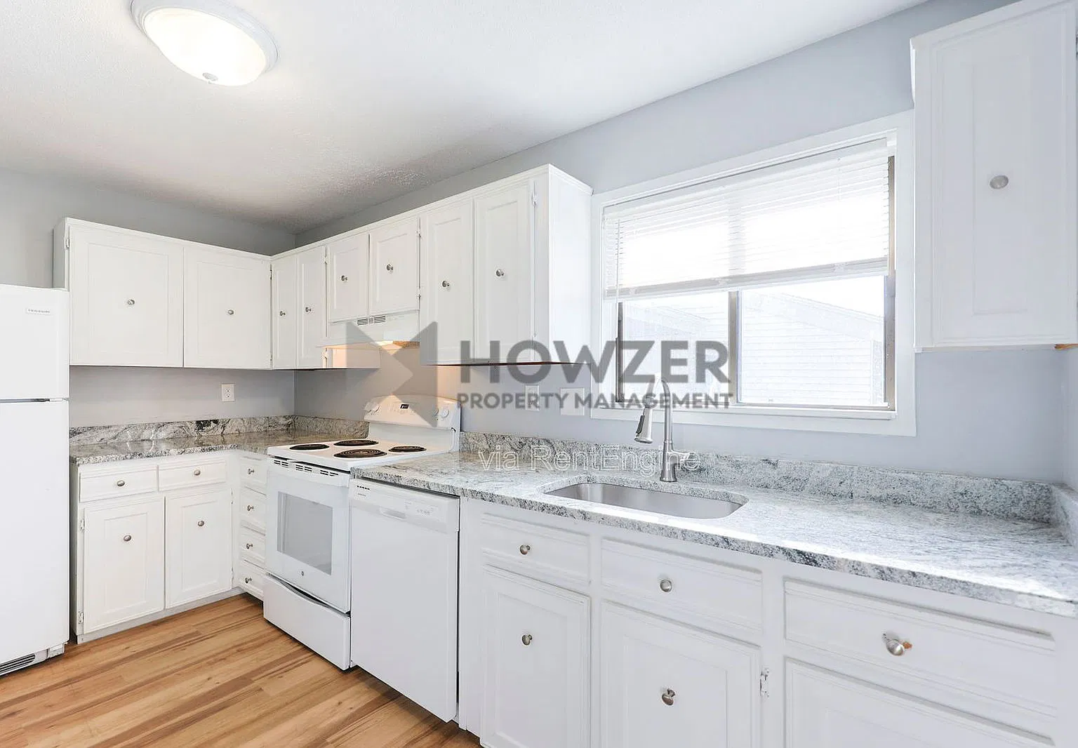 3 bed, 2.0 bath, 800 sqft, $3,000 — Photo 3