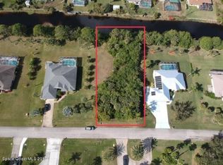 762 Holden Ave, Sebastian, FL 32958