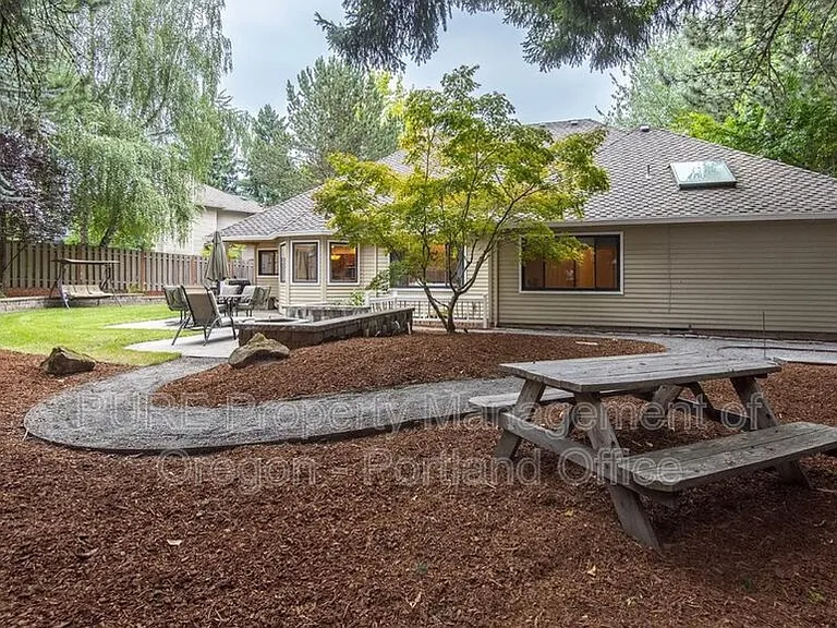 13978 Westcott Ct — Photo 43