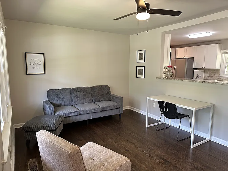1920 Janet Ln — Photo 22