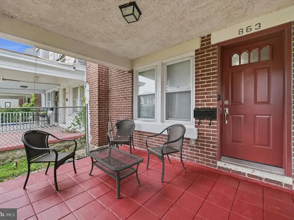 863 E Price St, Philadelphia, PA 19138
