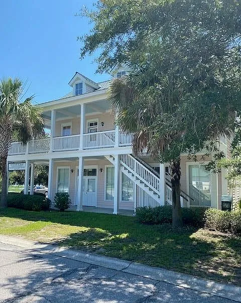1 bed, 709 sqft, $1,760 — Photo 1