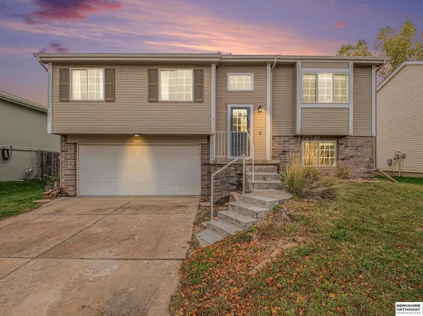 6616 N 116th Cir, Omaha, NE 68164