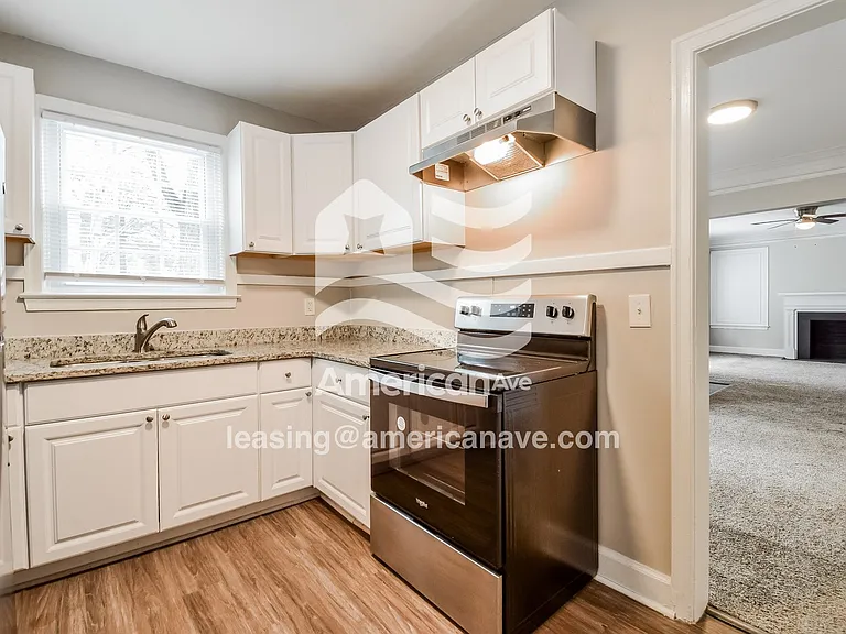 566449_007_wm_-_kitchen_13548043.jpg