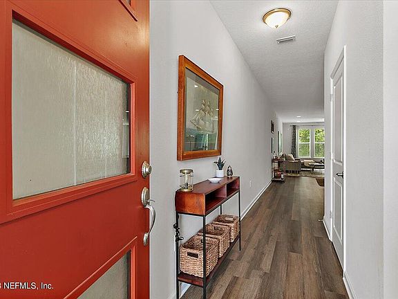 4th image of 11214 MINNETTA Court