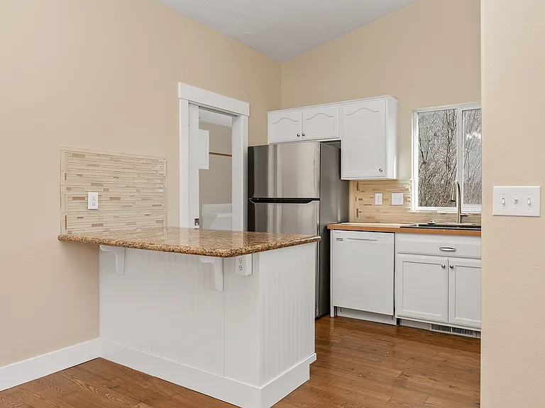 1671 E Kamay Ct — Photo 9