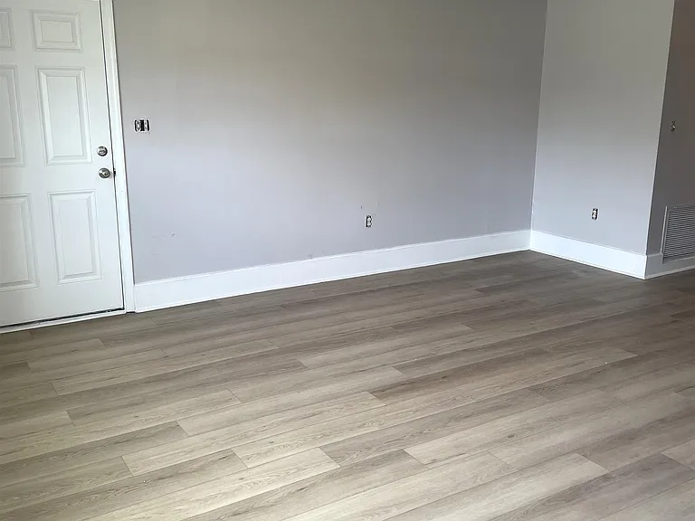 414 Arricola Ave #C — Photo 3