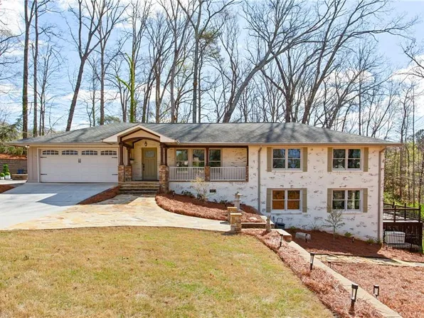 3711 Hickory Cir SE, Smyrna, GA 30080