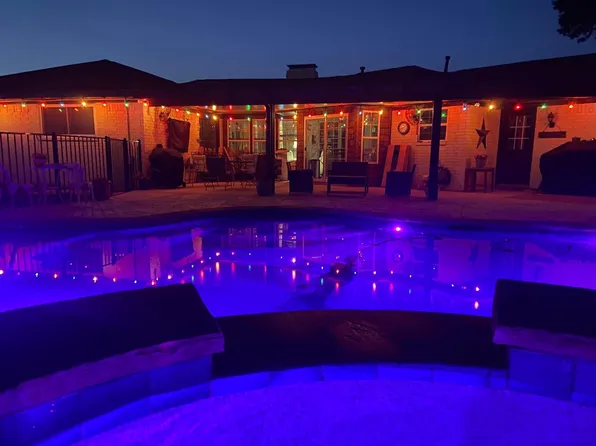 105 Elm Dr, Red Oak, TX 75154