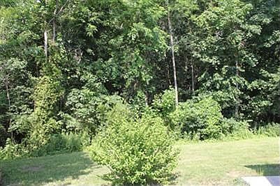 1st image of 8 Woodknoll Dr