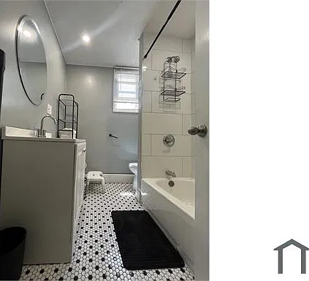 3 bed, 1000 sqft, $2,200 — Photo 2