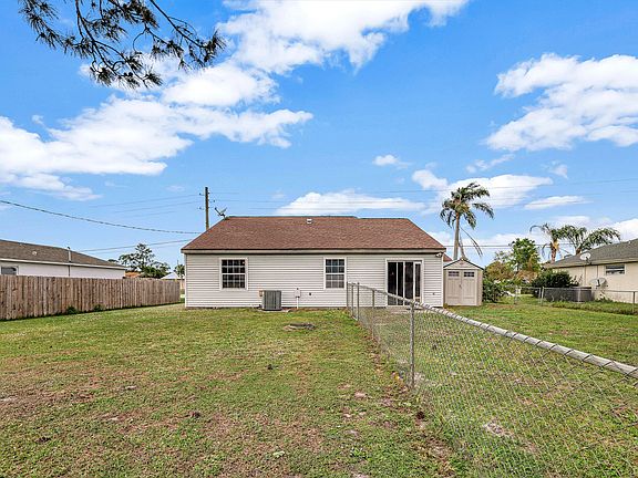 5th image of 2292 SE Melaleuca Boulevard