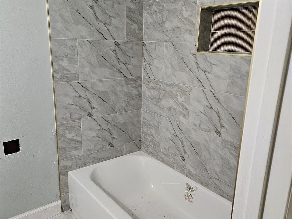 2nd image of 5824 Blueberry Court #58-11