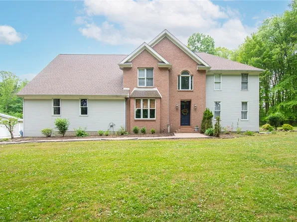 7158 Drake Stateline Rd NE, Burghill, OH 44404