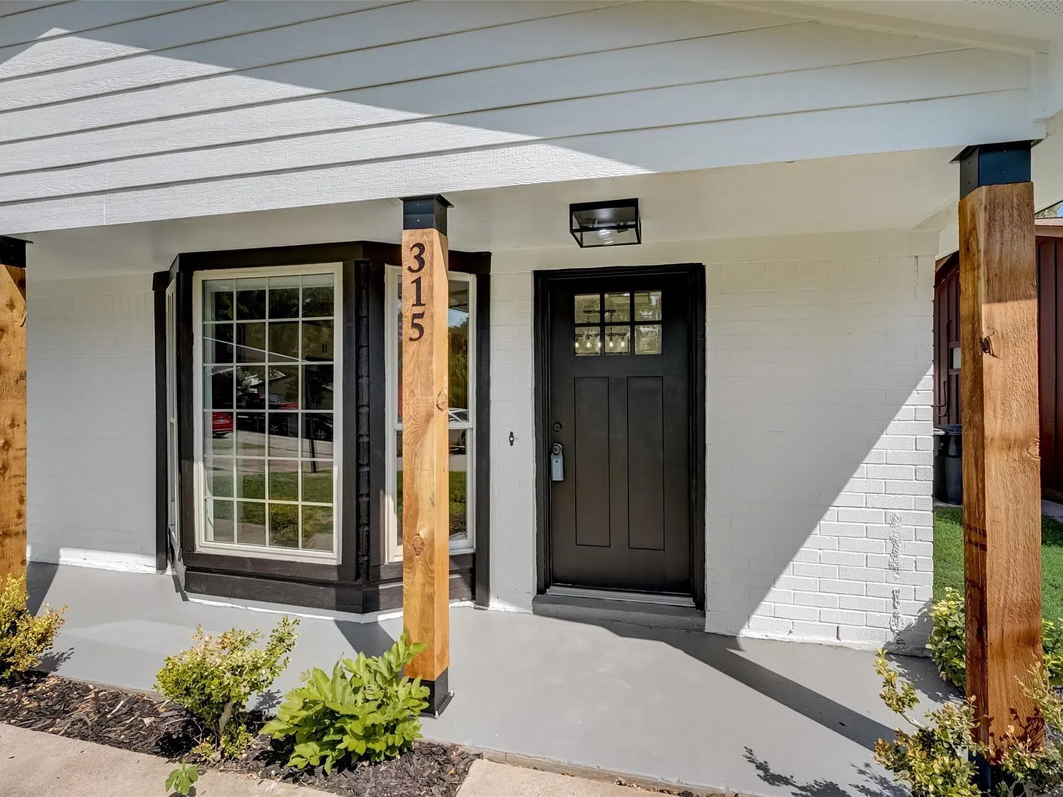 3 bed, 2.0 bath, 1978 sqft, $1,850 — Photo 3