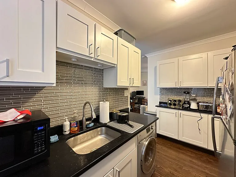 4218 N Clark St #3 — Photo 6