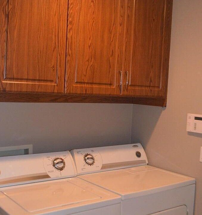 1st image of 733 E Blue Rock Way