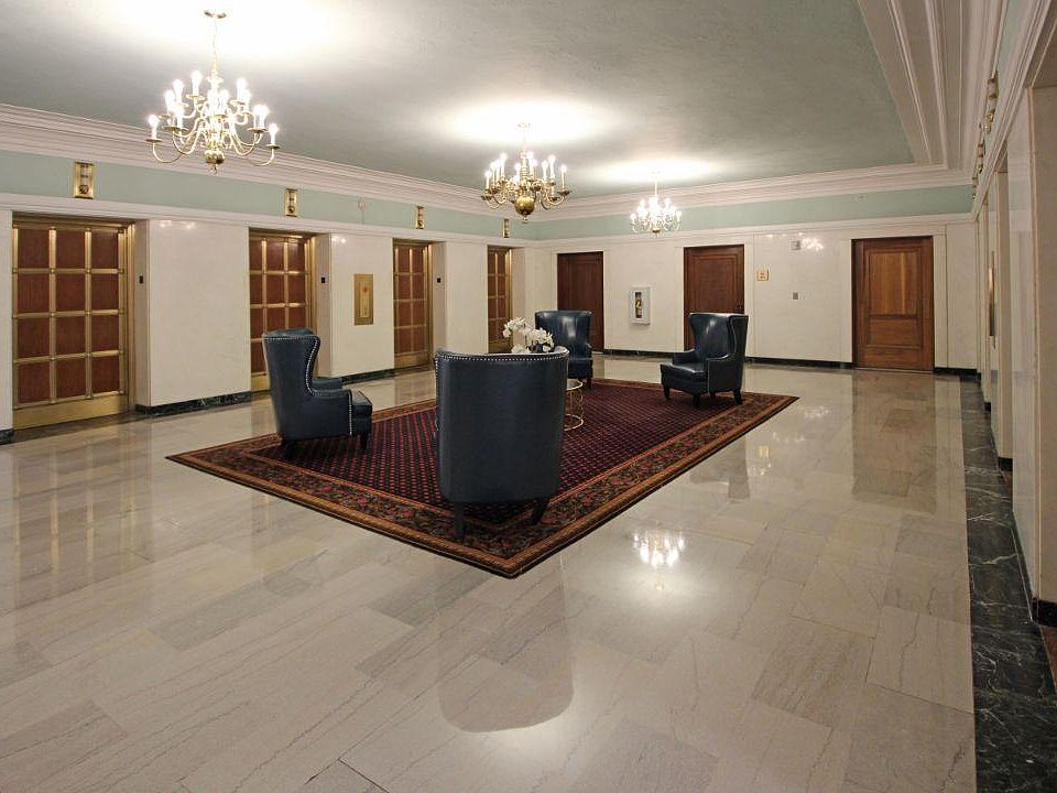 1st image of 526 Superior Ave E #620