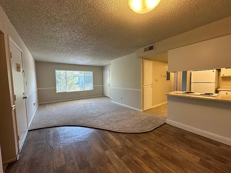Northridge Terrace Apartments at 4900-4948 Stamas Lane, Fair Oaks California — Photo 59