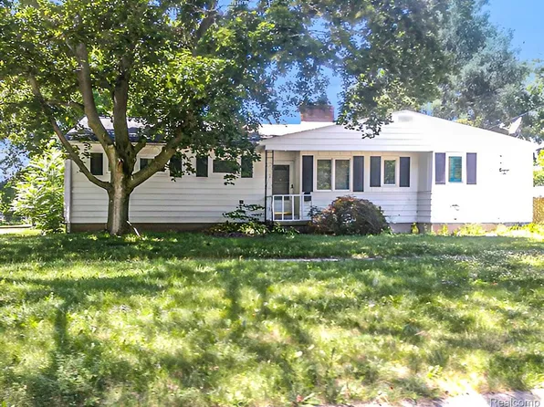 433 Crestview St, Flushing, MI 48433