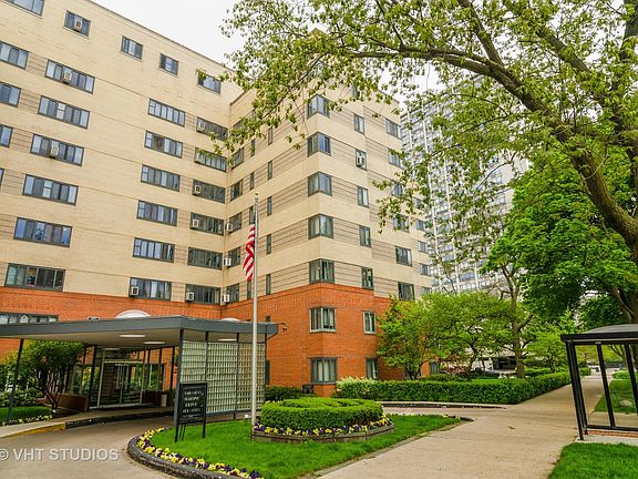 2nd image of 5060 N Marine Dr APT B3