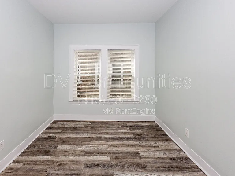 3296 E 149th St #4 — Photo 10