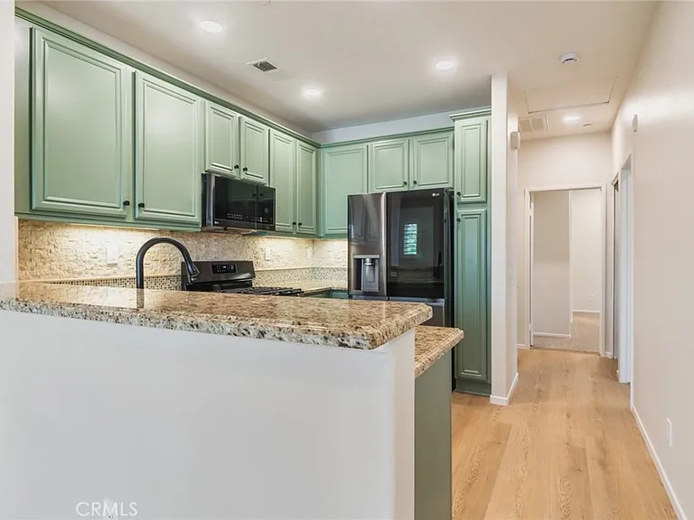 13563 Mashona Ave #7 — Photo 7