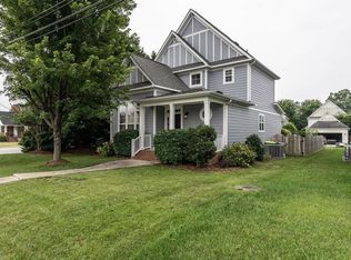 606 Center St, Apex, NC 27502